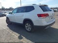 2019 Volkswagen Atlas — photo 3 of 21 | VIN 1V2UR2CA0KC557742