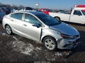 Photo 1 of 18 — 2018 Chevrolet Cruze