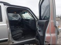 2008 Jeep Commander — photo 5 of 11 | VIN 1J8HH48K98C242796