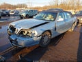 Photo 2 of 17 — 2010 Lincoln Town Car