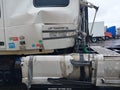 Photo 12 of 23 — 2022 Volvo VNL