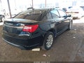 Photo 4 of 17 — 2013 Chrysler 200