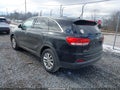 2017 Kia Sorento — photo 3 of 16 | VIN 5XYPG4A3XHG229740
