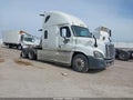 Photo 1 of 19 — 2017 Freightliner Cascadia 125