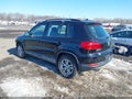 2017 Volkswagen Tiguan — photo 3 of 17 | VIN WVGBV7AX5HK001963