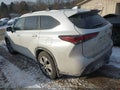 Photo 3 of 16 — 2024 Toyota Highlander