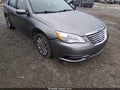 Photo 6 of 14 — 2013 Chrysler 200