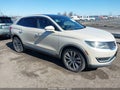 Photo 1 of 17 — 2016 Lincoln MKX