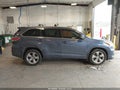 Photo 13 of 17 — 2015 Toyota Highlander