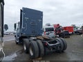 Photo 3 of 14 — 2022 Volvo VNL