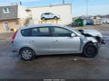 Photo 13 of 16 — 2011 Hyundai Elantra