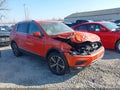 2018 Volkswagen Tiguan — photo 1 of 16 | VIN 3VV2B7AX2JM166754