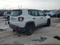 2017 Jeep Renegade — photo 4 of 16 | VIN ZACCJBAB0HPG05695