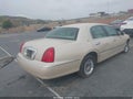 2000 Lincoln Town Car — photo 4 of 11 | VIN 1LNHM83WXYY815787