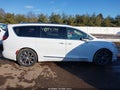 Photo 13 of 16 — 2017 Chrysler Pacifica