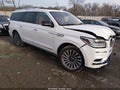 Photo 1 of 16 — 2018 Lincoln Navigator