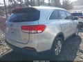 2017 Kia Sorento — photo 4 of 18 | VIN 5XYPG4A39HG262275
