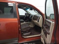 2013 Ram 1500 — photo 5 of 18 | VIN 1C6RR7GTXDS564360