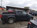 Photo 13 of 17 — 2012 Nissan Frontier