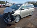 Photo 2 of 17 — 2017 Toyota Sienna
