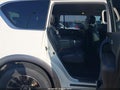 2017 Nissan Armada — photo 8 of 16 | VIN JN8AY2NF1H9301801