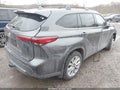 Photo 4 of 16 — 2022 Toyota Highlander