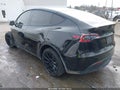 2022 Tesla Model Y — photo 3 of 20 | VIN 7SAYGDEE9NF386407