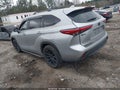 Photo 3 of 16 — 2023 Toyota Highlander