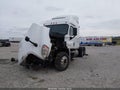 Photo 2 of 16 — 2015 Freightliner Cascadia 125