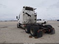 Photo 3 of 16 — 2015 Freightliner Cascadia 125
