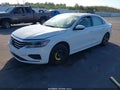 Photo 2 of 17 — 2022 Volkswagen Passat