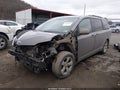 2017 Toyota Sienna — photo 2 of 17 | VIN 5TDKZ3DC5HS896793
