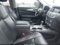2017 Nissan Pathfinder — photo 5 of 17 | VIN 5N1DR2MM9HC698744