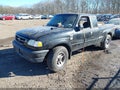 Photo 2 of 10 — 2001 Mazda B3000