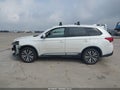 Photo 14 of 16 — 2020 Mitsubishi Outlander