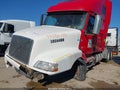 Photo 11 of 17 — 2001 Volvo VN