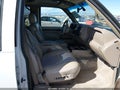 2000 Cadillac Escalade — photo 5 of 12 | VIN 1GYEK63R7YR229483