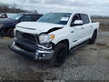 2016 Toyota Tundra — photo 2 of 16 | VIN 5TFFW5F17GX197224