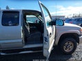 Photo 5 of 19 — 2005 GMC Sierra