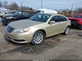 Photo 2 of 17 — 2011 Chrysler 200
