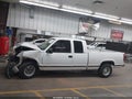 1998 Chevrolet C1500 — photo 13 of 15 | VIN 1GCEC19M5WE245641