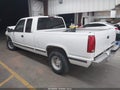 1998 Chevrolet C1500 — photo 3 of 15 | VIN 1GCEC19M5WE245641