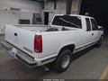 1998 Chevrolet C1500 — photo 4 of 15 | VIN 1GCEC19M5WE245641