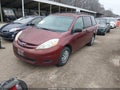 2007 Toyota Sienna — photo 2 of 13 | VIN 5TDZK23C47S041645