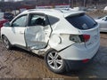 2011 Hyundai Tucson — photo 6 of 17 | VIN KM8JUCAC6BU297964