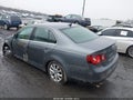 Photo 3 of 16 — 2010 Volkswagen Jetta