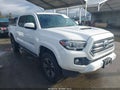 Photo 1 of 16 — 2017 Toyota Tacoma