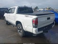 2017 Toyota Tacoma — photo 3 of 16 | VIN 3TMAZ5CN7HM049817