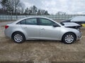 Photo 13 of 16 — 2011 Chevrolet Cruze
