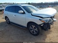 2017 Nissan Pathfinder — photo 1 of 16 | VIN 5N1DR2MM8HC901820